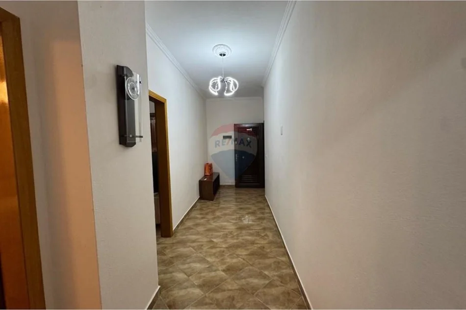 Tirane, shitet apartament , 66 m² 146.000 € 