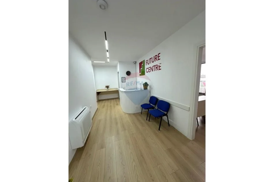 Tirane, shitet apartament , 160 m² 318.000 € 