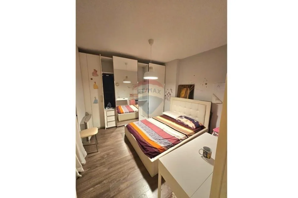 Tirane, jepet me qera apartament , 115 m² 1.500 € 