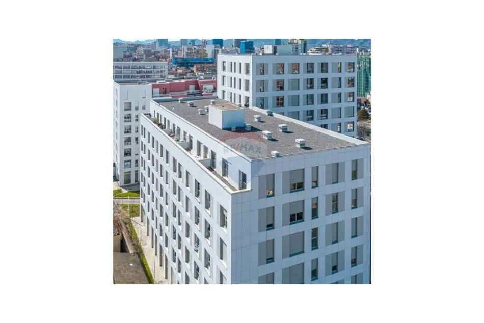 Tirane, shitet apartament 1+1+Ballkon , 65 m² 128.000 € 