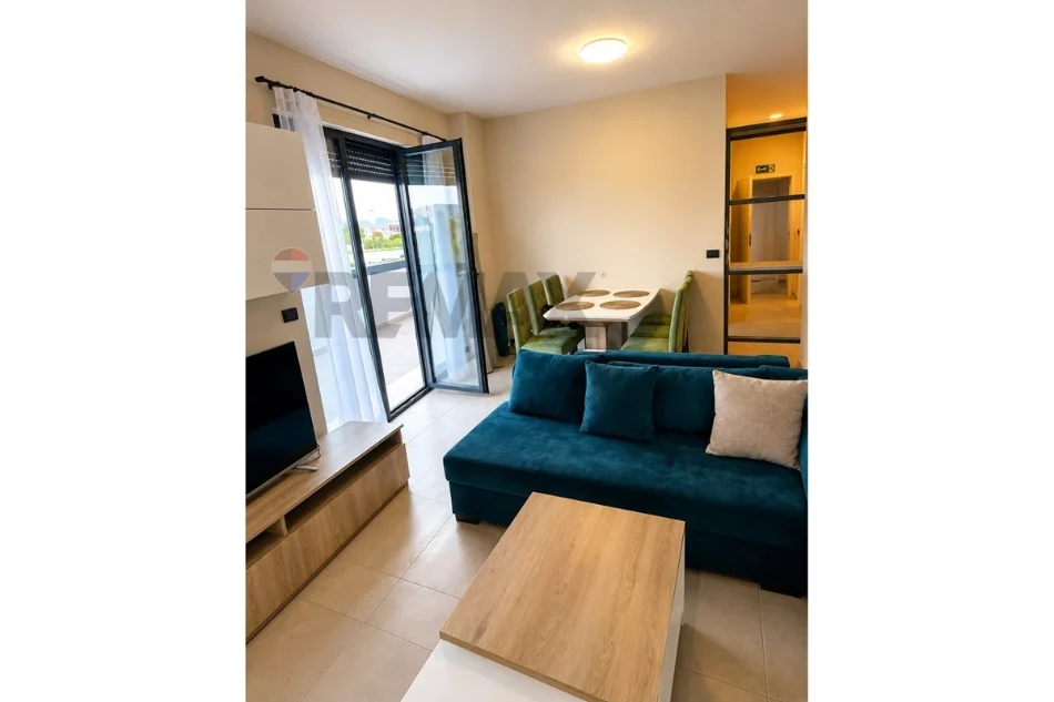 Tirane, jepet me qera apartament 1+1+Ballkon Kati 6, 70 m² 55.000 € (QSUT, Pas Amerikan 2)