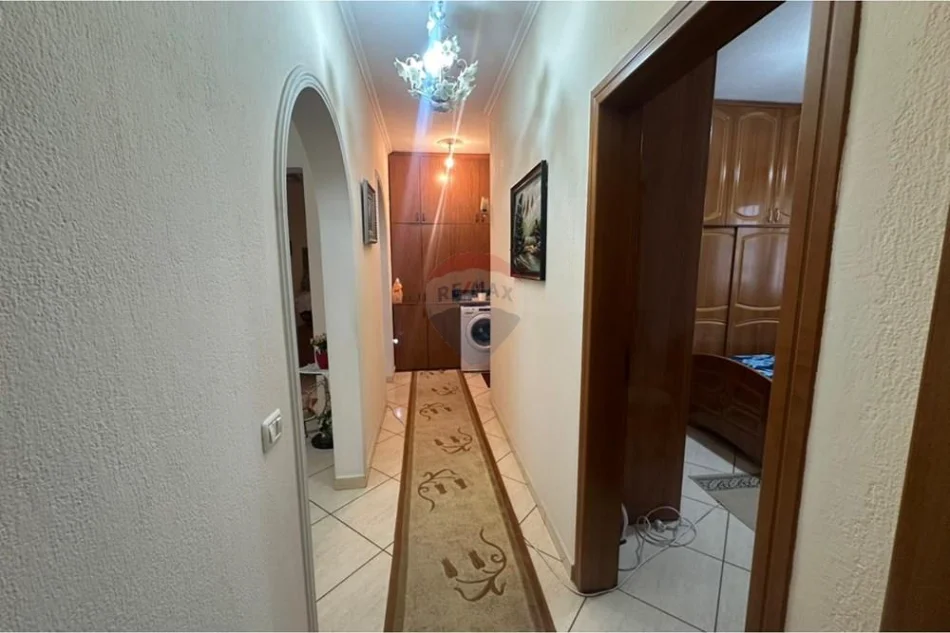 Tirane, shitet apartament , 100 m² 170.000 € 