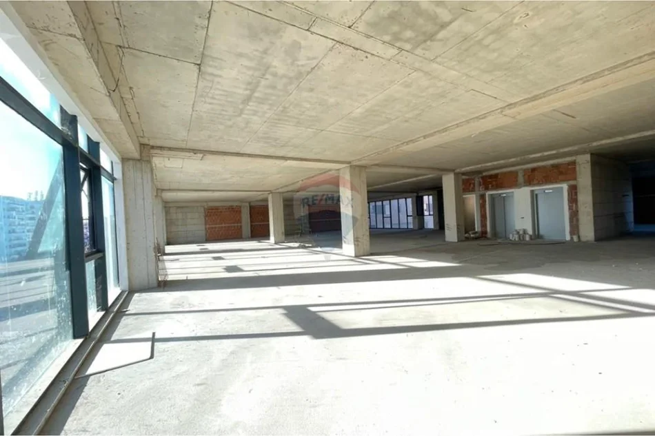 Tirane, shitet , 640 m² 1.160.000 € 
