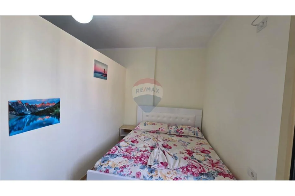 Vlore - Lungomare, jepet me qera apartament 1+1 Kati 4, 43 m² 300 € (Rruga Dhimitër Konomi, Vlore)