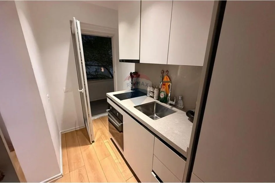 Tirane, jepet me qera apartament 1+1 Kati 4, 54 m² 65.000 € 