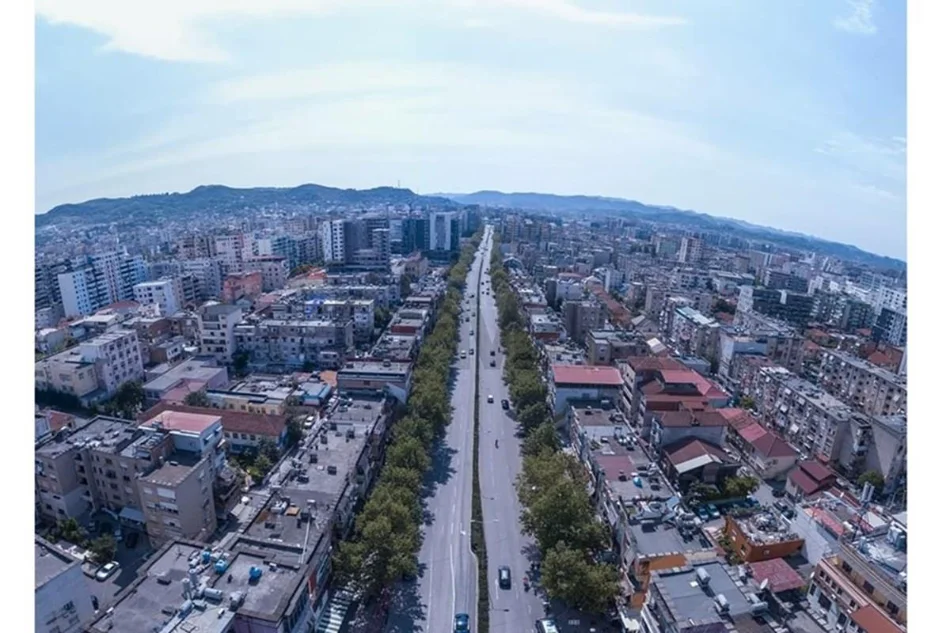 Tirane, shitet apartament , 110 m² 300.000 € 