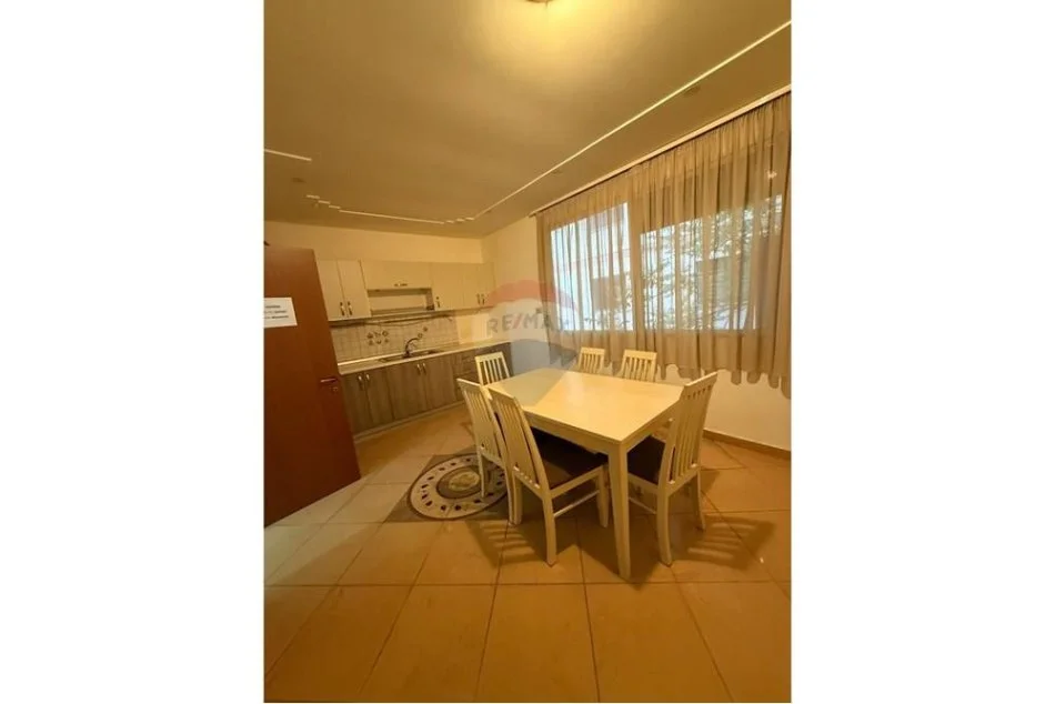 Tirane, jepet me qera ambjent biznesi Kati 2, 182 m² 1.500 € (ID: 530291049-14)