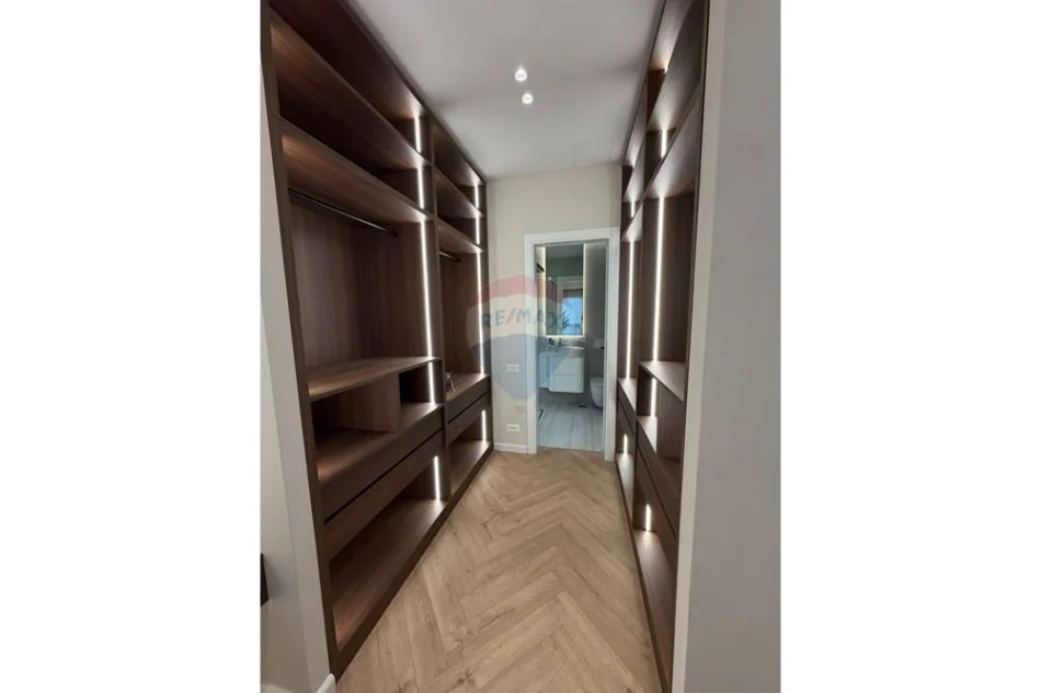 Tirane, shitet apartament , 91 m² 410.000 € 