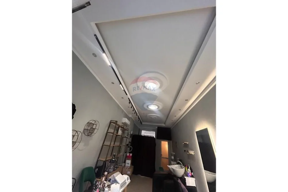 Vlore, shitet ambjent biznesi Kati 0, 38 m² 55.000 € (Rruga Ali Demi, pranë Spitalit, Vlorë)
