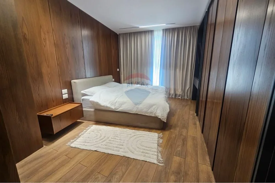 Tirane, jepet me qera apartament , 126 m² 1.801 € 