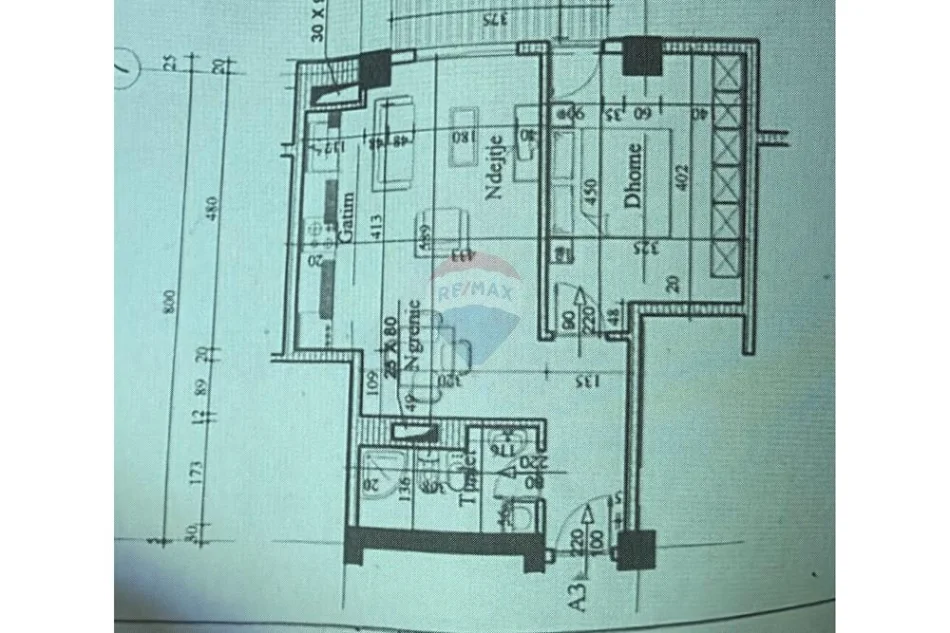 APARTAMENT EKSKLUZIV NE SHITJE KOMPLEKSI USLUGA.