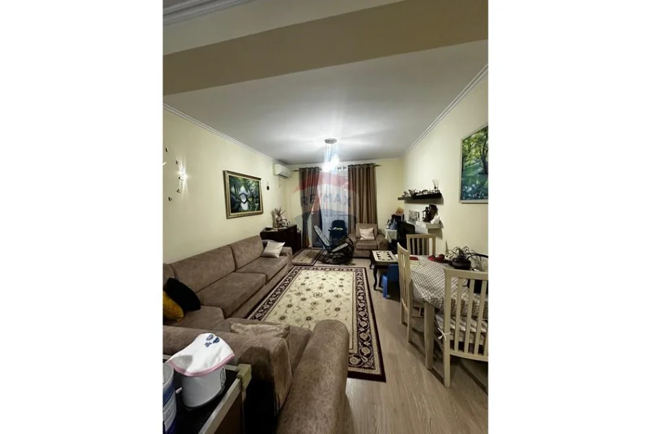 Tirane, shitet apartament 1+1 Kati 3, 76 m² 122.000 € 