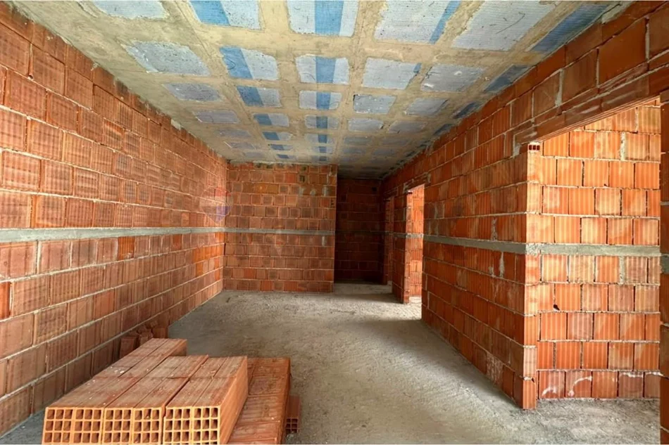 Golem, shitet apartament 2+1 Kati 4, 78 m² 107.000 € (LIBURNA)