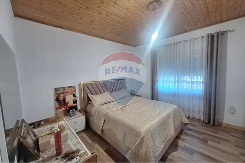 Tirane, jepet me qera apartament 2+1 Kati 2, 114 m² 600 € (prane TEG)