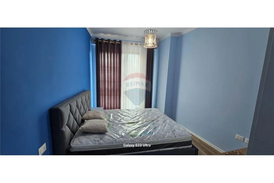 Tirane, jepet me qera apartament 2+1+Ballkon , 111 m² 1.300 € 