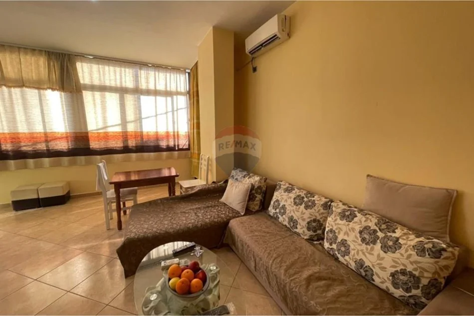 Tirane, shitet apartament 1+1 , 145.000 €