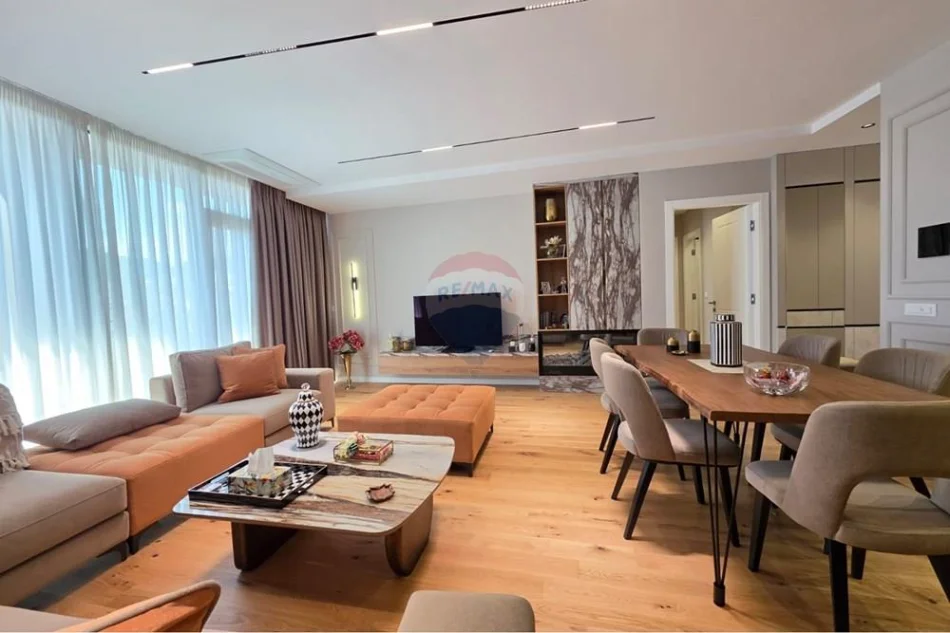 Tirane, jepet me qera apartament , 131 m² 2.500 € 