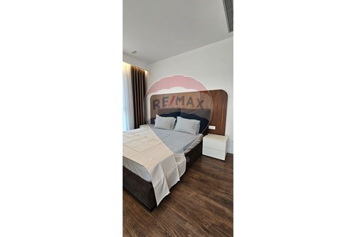 Tirane, jepet me qera apartament 3+1+Ballkon Kati 14, 160 m² 2.200 € (rruga e Kavajes)