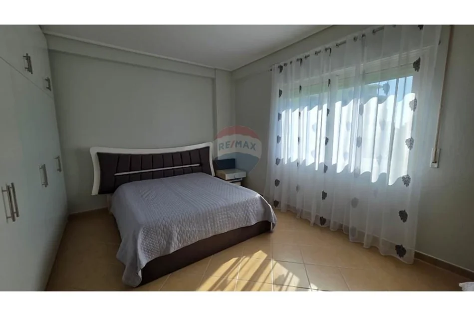 Vlore, jepet me qera apartament 2+1 Kati 6, 120 m² 450 € (Rruga Hasan Kushta, Albano Romina, Vlorë)