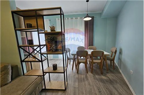 Tirane, jepet me qera apartament 2+1 , 97 m² 500 € (Ali Demi, Shqipëri)