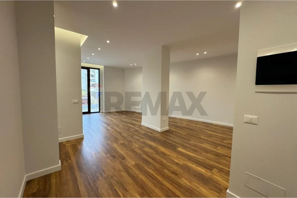 Tirane, jepet me qera apartament 2+1 Kati 4, 115 m² 1.800 € (Kompleksi Altana. Shushica, Tiranë.)