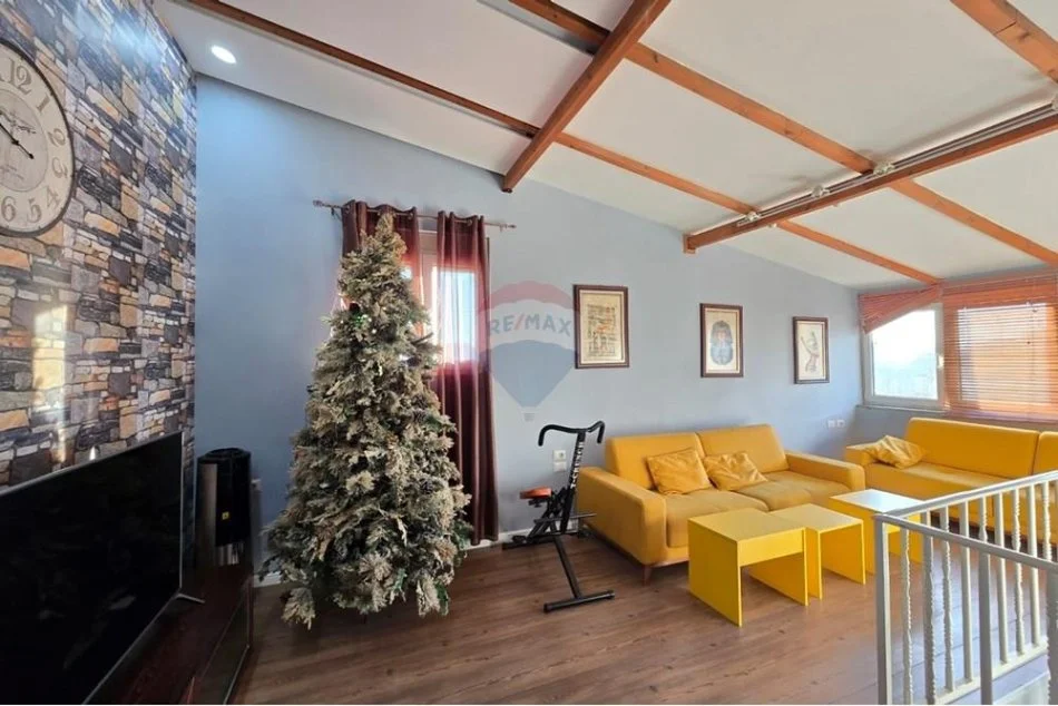 Tirane, shitet apartament duplex 2+1 Kati 6, 132 m² 225.000 € (Rruga e Durresit Blloku I Ambasadave, Tiranë(ID: 530201001-814)