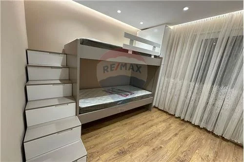 Tirane, jepet me qera apartament 2+1 , 115 m² 1.000 € (Komuna e Parisit - Kompleksi Dinamo, Shqipëri)