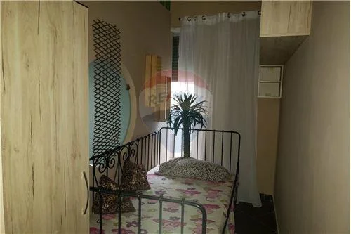 Tirane, jepet me qera apartament 1+1 , 82 m² 550 € (Medar Shtylla - Komuna e Parisit)