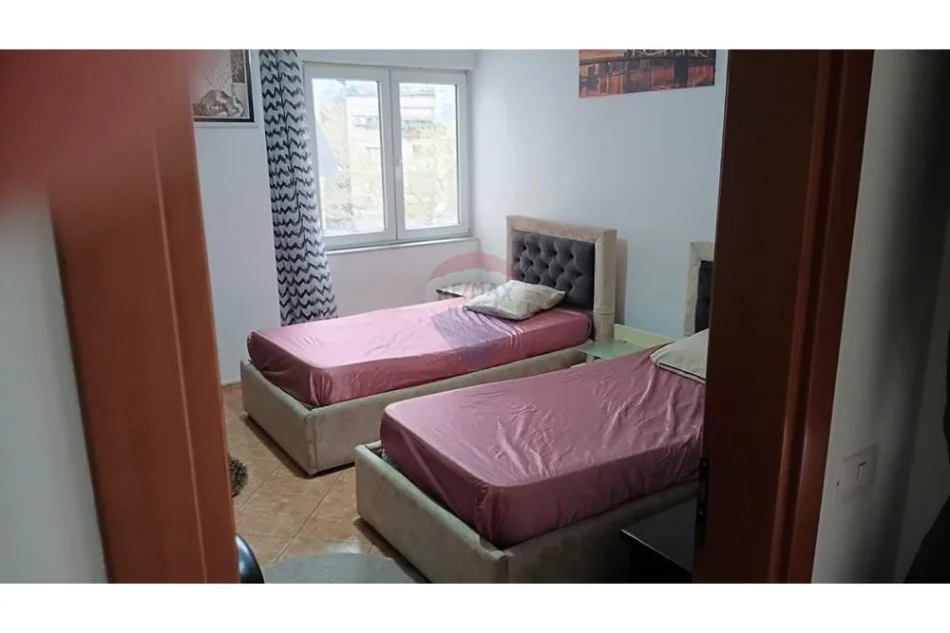 Tirane, shes 2+1+Ballkon , 115 m² (ZOGU I ZI)