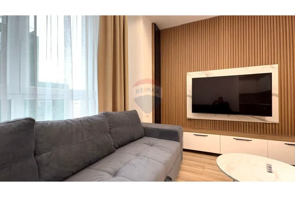 Tirane, jepet me qera apartament 2+1 Kati 7, 1.000 € 