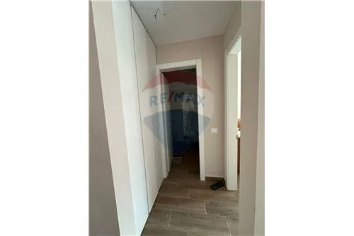 Tirane, jepet me qera apartament 1+1 Kati 3, 70 m² 650 € (Kompleksi Delijorgji, Shqipëri)