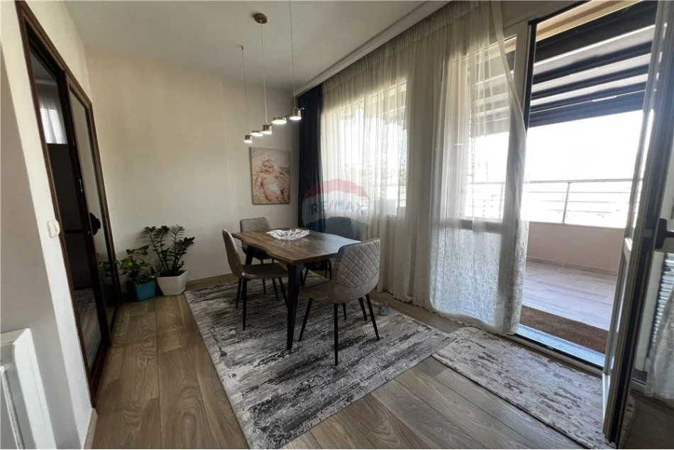 Vlore, shitet apartament+verande | Penthouse 2+1+Ballkon , 120 m² 195.000 € (Bulevardi Ismail Qemali, pranë RINISË, Vlorë)
