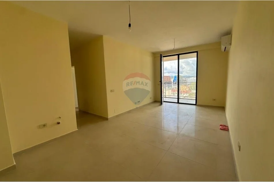 Tirane, jepet me qera , 600 € 