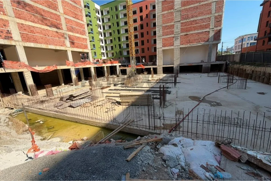 Tirane, shitet apartament 2+1+Ballkon , 108 m² 117.700 € (Paskuqan Paskuqan, Tiranë)