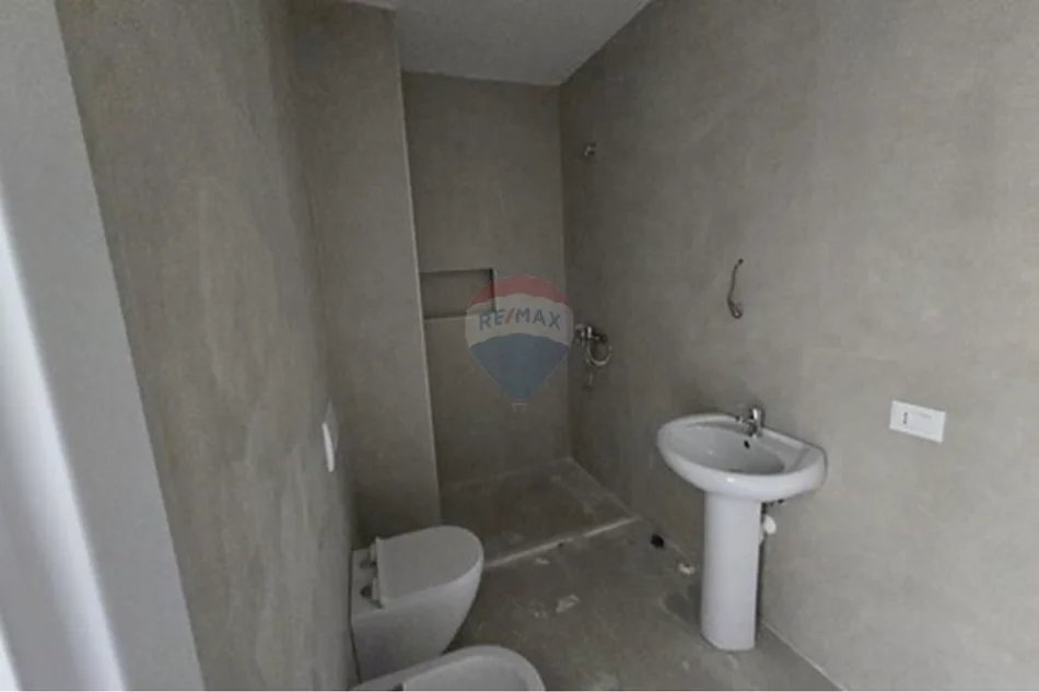 Tirane, shitet apartament , 75 m² 140.000 € 