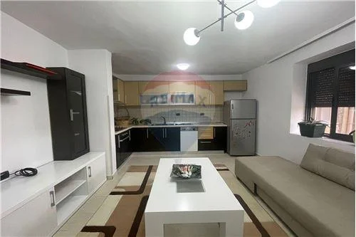 Tirane, jepet me qera apartament 2+1, Kati 4, 65 m² 400 € (Bulevardi "Zhan D'Ark" - Brryli - Materniteti i Ri, Shqipëri)
