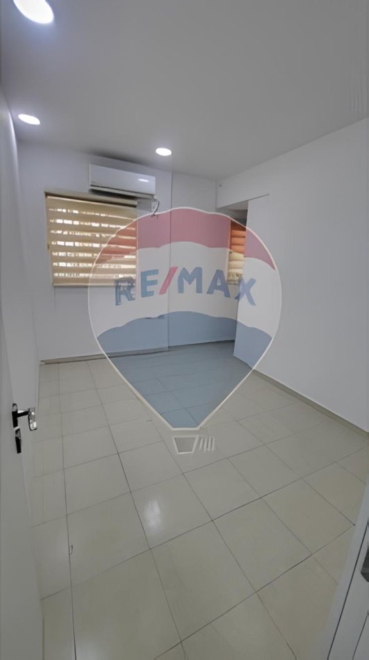 Tirane, jepet me qera apartament 1+1 Kati 0, 65 m² 800 € (Rruga e Kavajes)