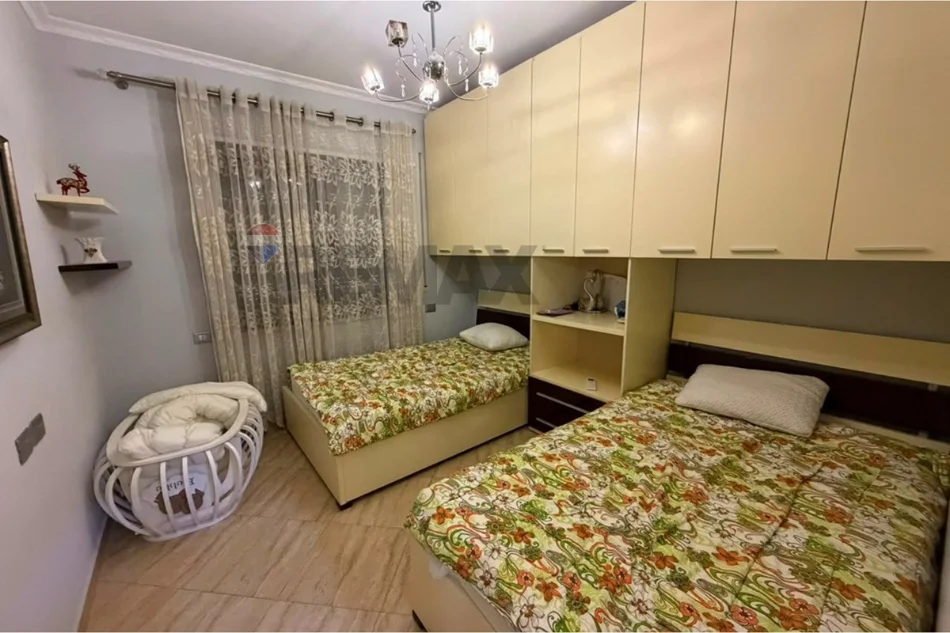 Tirane, shitet apartament 2+1 , 105 m² (oxhaku)