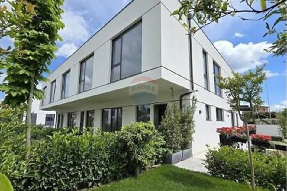 Tirane, jepet me qera apartament 2+1 , 90 m² 1.200 € (Liqeni i Thate)