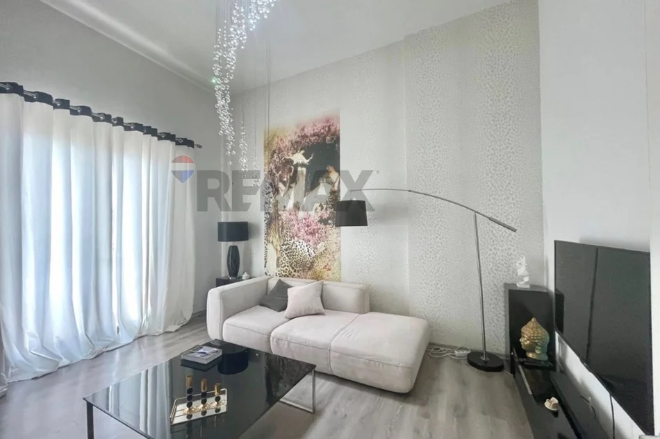 Tirane, shitet apartament 1+1+Ballkon , 75 m² 190.000 € (rruga kavajes)