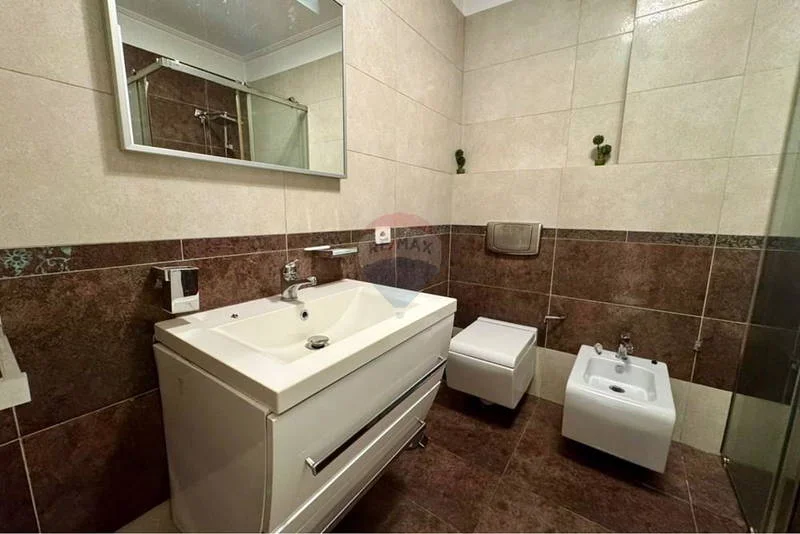 Tirane, shitet apartament , 79 m² 185.001 € 