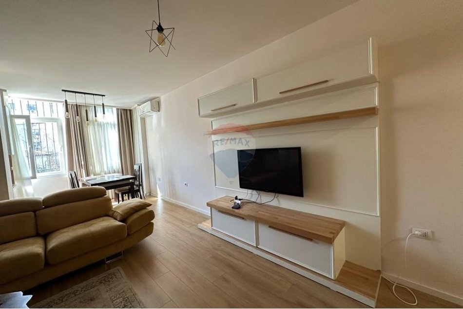 Tirane, shitet apartament 2+1 , 120 m² 270.000 € (Rruga Mine Peza, Tiranë (ID: 530201017-626)