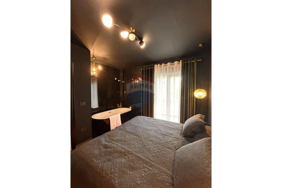 Korce, shitet apartament 1+1+Ballkon Kati 2, 62 m² 95.000 € (Bulevardi)