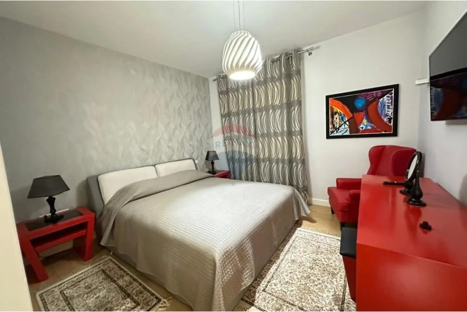 Tirane, jap me qera apartament 3+1 , 167 m² 1.800 € (Kodra e Diellit 1)