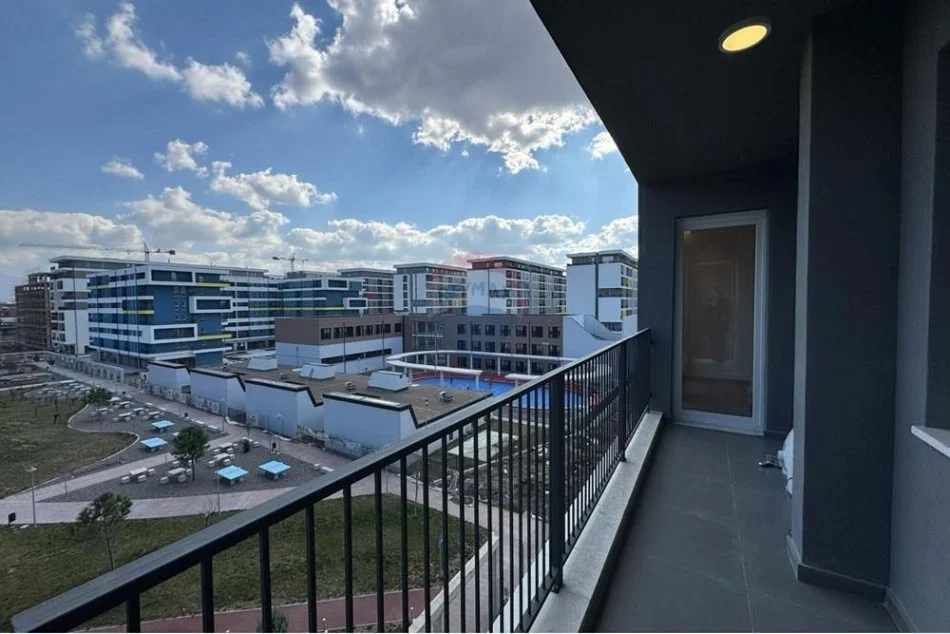 Tirane, shitet apartament 2+1+Ballkon Kati 4, 120.000 € 