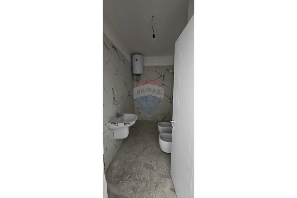 Tirane, shitet apartament , 112 m² (Ish Fusha e Aviacionit)