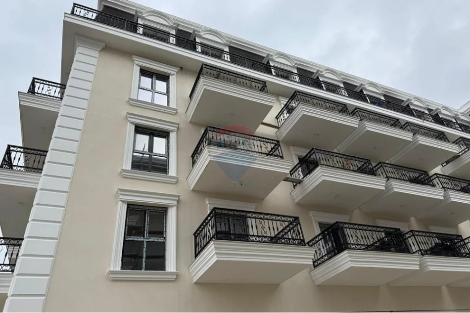 Tirane, shitet apartament , 125 m² 198.000 € (Tiranë e Re)