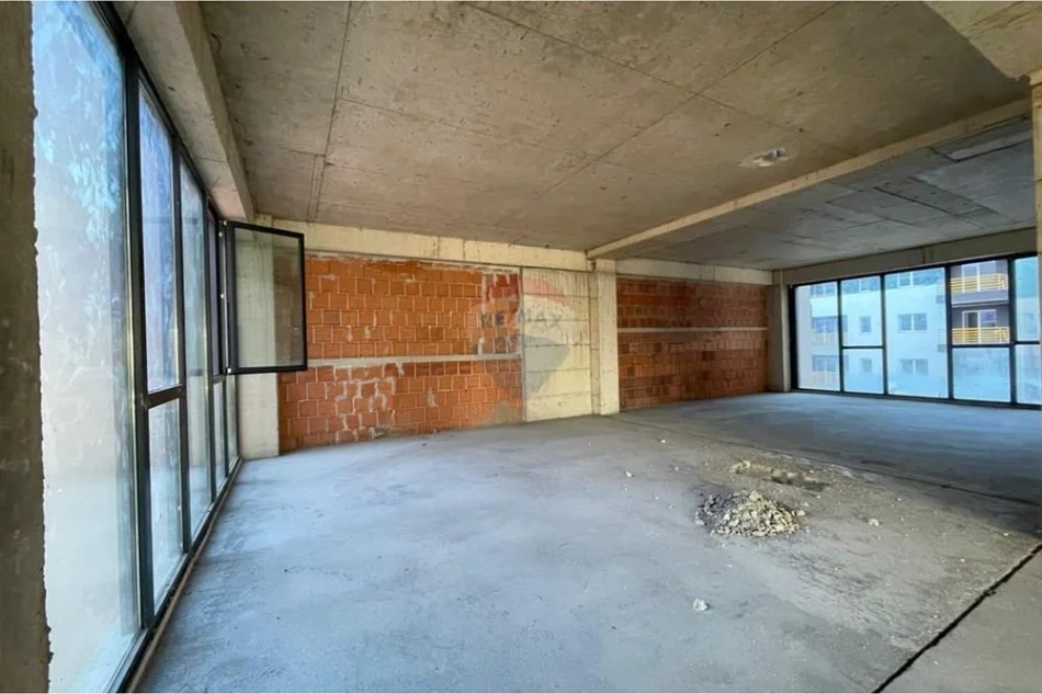 Tirane, shitet , 640 m² 1.160.000 € 