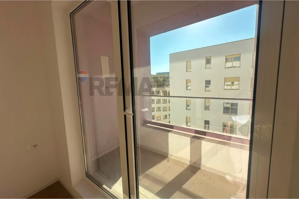 Tirane, shitet apartament , 47 m² 71.000 € 