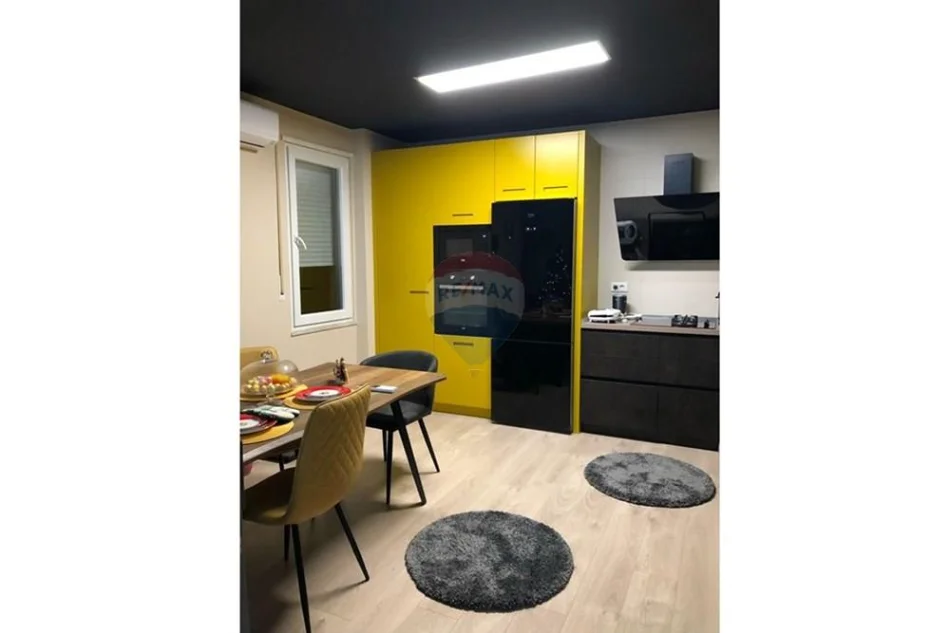 Tirane, shitet apartament , 130 m² 270.000 € 